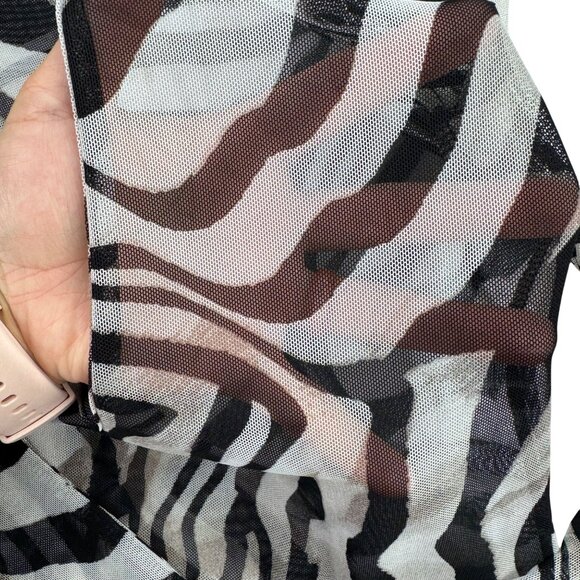 DayG Zebra Print Mesh Long Sleeve Deep V-neck Bodysuit Y2K Avangard Goth Sz M/L? - Picture 5 of 7
